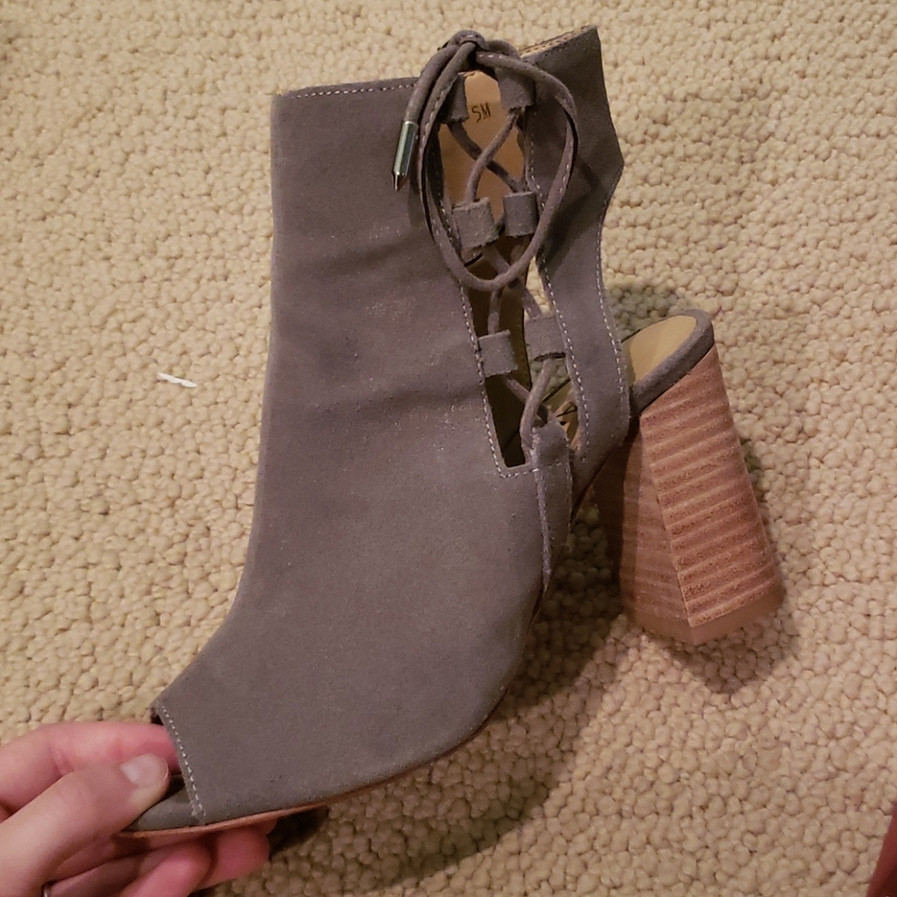 Vaneli Better Taupe Rory Heels
